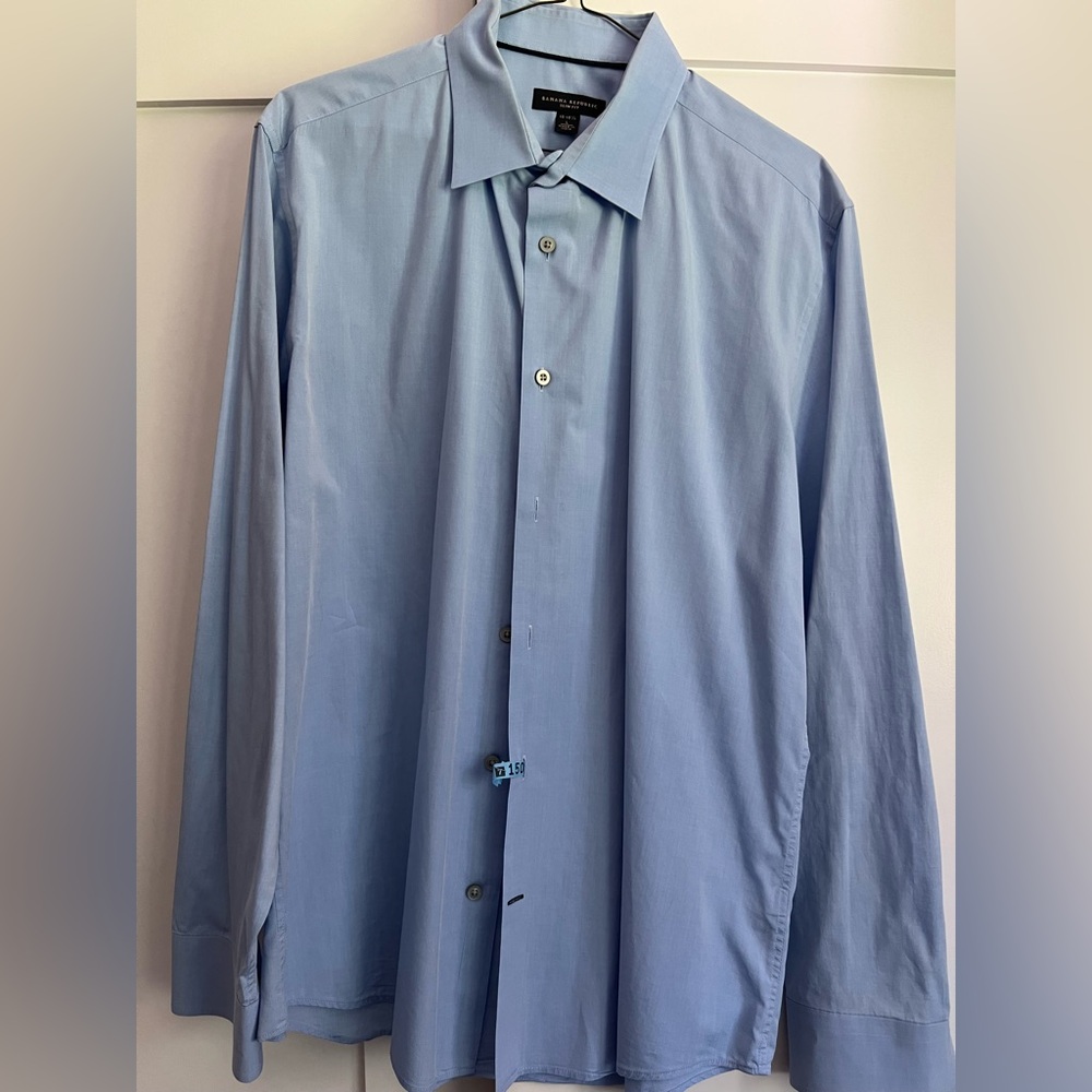 Banana Republic Men’s Sky Blue Dress Shirt